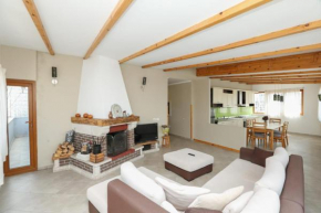 Centrally located apartment in Tirana with fireplace